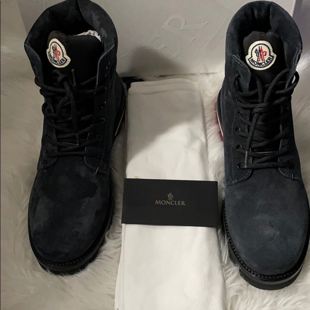 Moncler - Picture 4 of 7